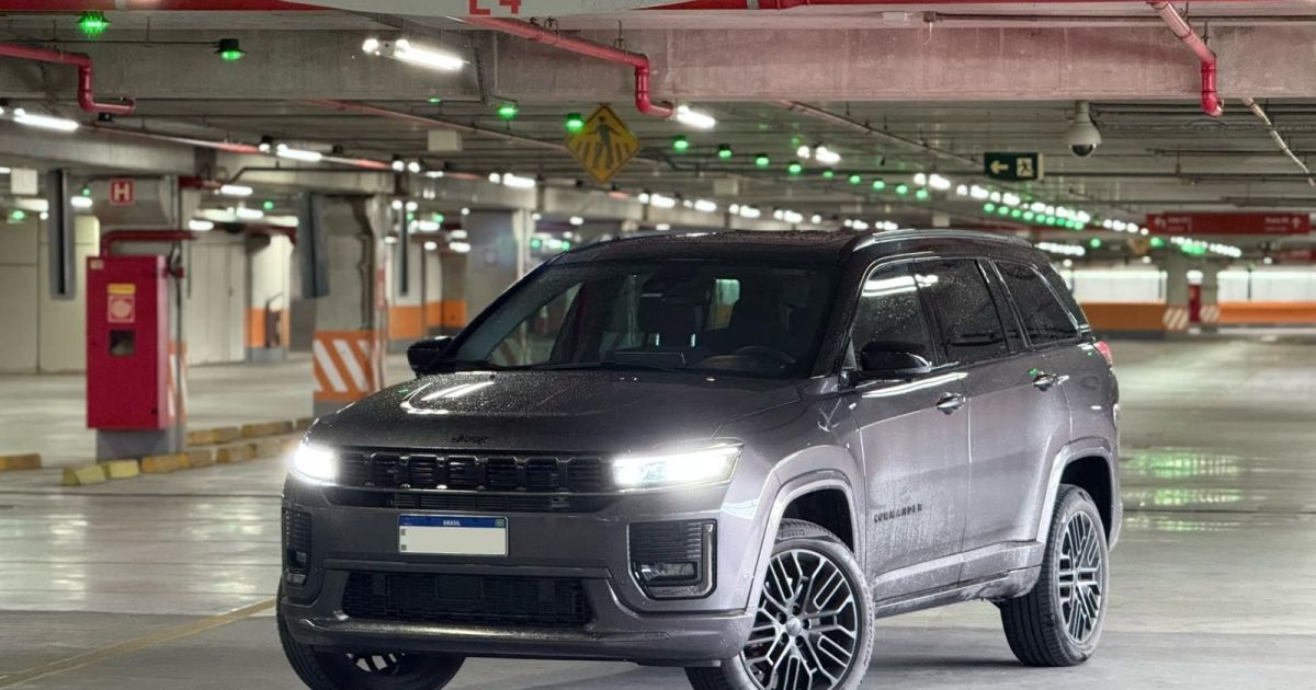 Jeep Commander Blackhawk Flex: como é o SUV de 7 lugares mais caro da Jeep