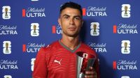Cristiano Ronaldo veste camisa de Diogo Jota em tributo após classificação