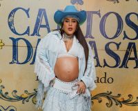 Lauana Prado grava novo projeto musical e gravidez chama atenção; veja