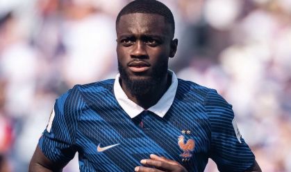 Imagem de destaque do post: Zagueiro da França cobra punição por injúria racial contra Mbappé