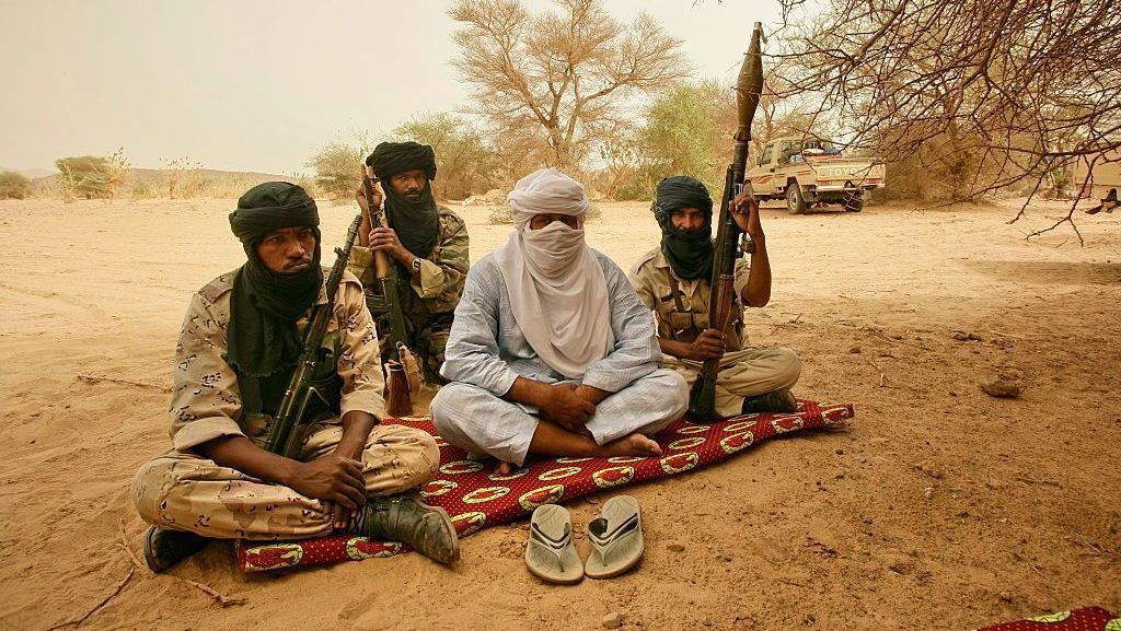 Iyad Ag Ghali, líder do JNIM (Jama’at Nusrat al-Islam wal-Muslimin) • Patrick ROBERT/Corbis via Getty Images
