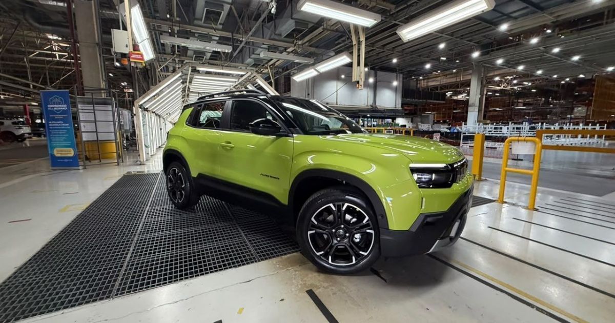 Jeep começa a produção do Avenger de olho no VW Tera