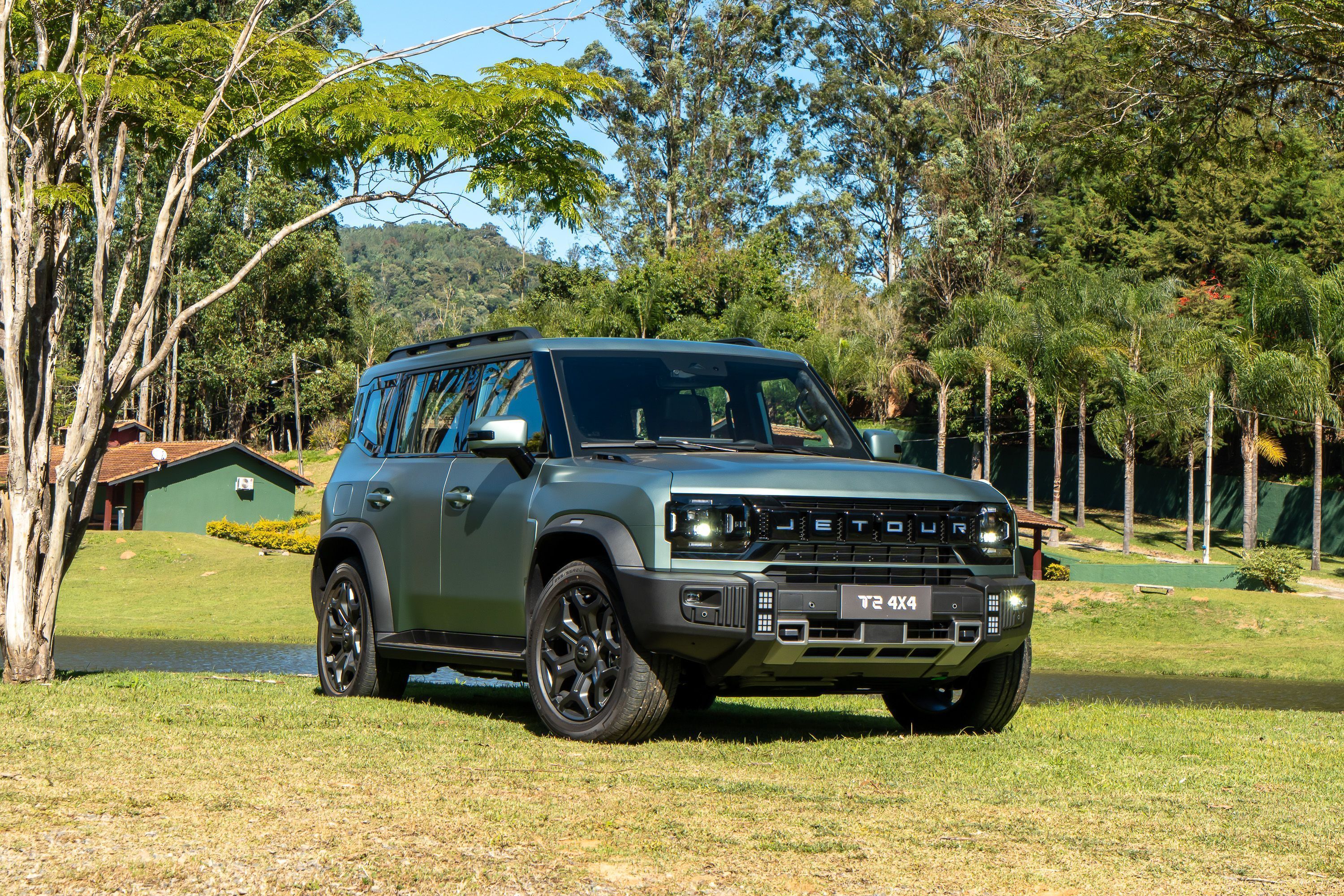 Jetour T2 4x4 chega ao Brasil com 597 cv e até 1.300 km de autonomia