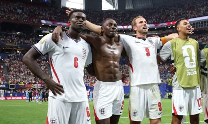 Imagem de destaque do post: Inglaterra pode perder zagueiro titular contra Haaland nas quartas da Copa