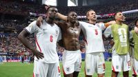 Inglaterra pode perder zagueiro titular contra Haaland nas quartas da Copa