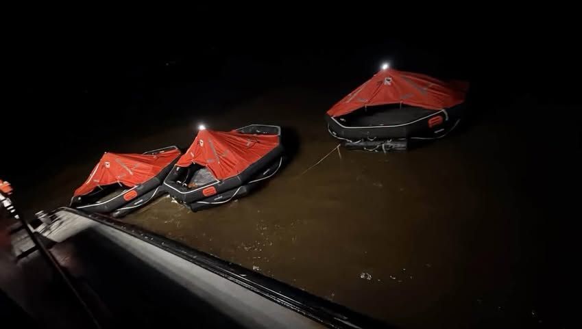 Naufrágio na costa da Guiana deixa dezenas de desaparecidos