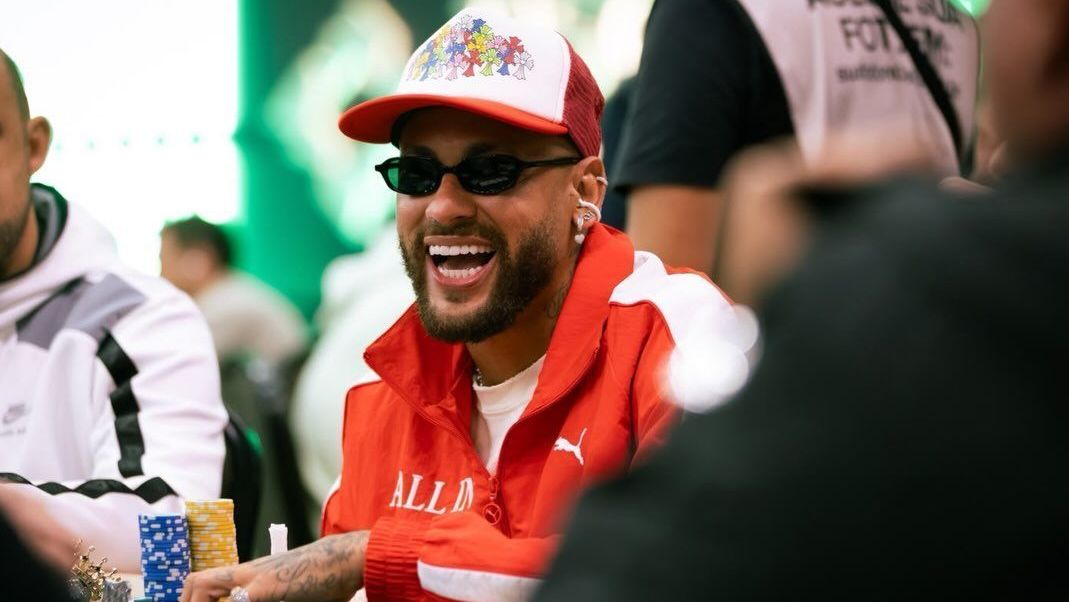 Após polêmica com pôquer, Neymar manda recado: “A vida é uma piada”