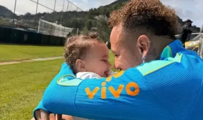 Imagem de destaque do post: Neymar celebra aniversário da filha em dia de decisão na Copa