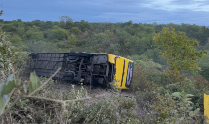Imagem de destaque do post: Acidente de ônibus com romeiros no CE deixa 2 mortos e mais de 20 feridos