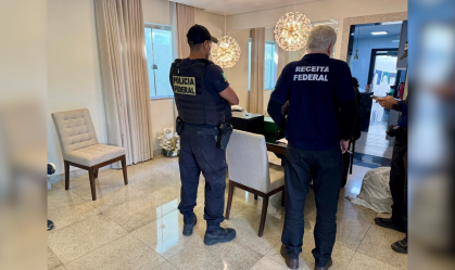 Os mandados foram cumpridos em diferentes endereços ligados aos investigados, incluindo residências e imóveis utilizados por eles