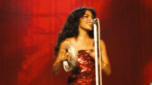 Cantora Olivia Dean se apresenta na arena O2 em Londres em 11 de junho de 2026 – a quinta de seis noites de residência esgotada na cidade.