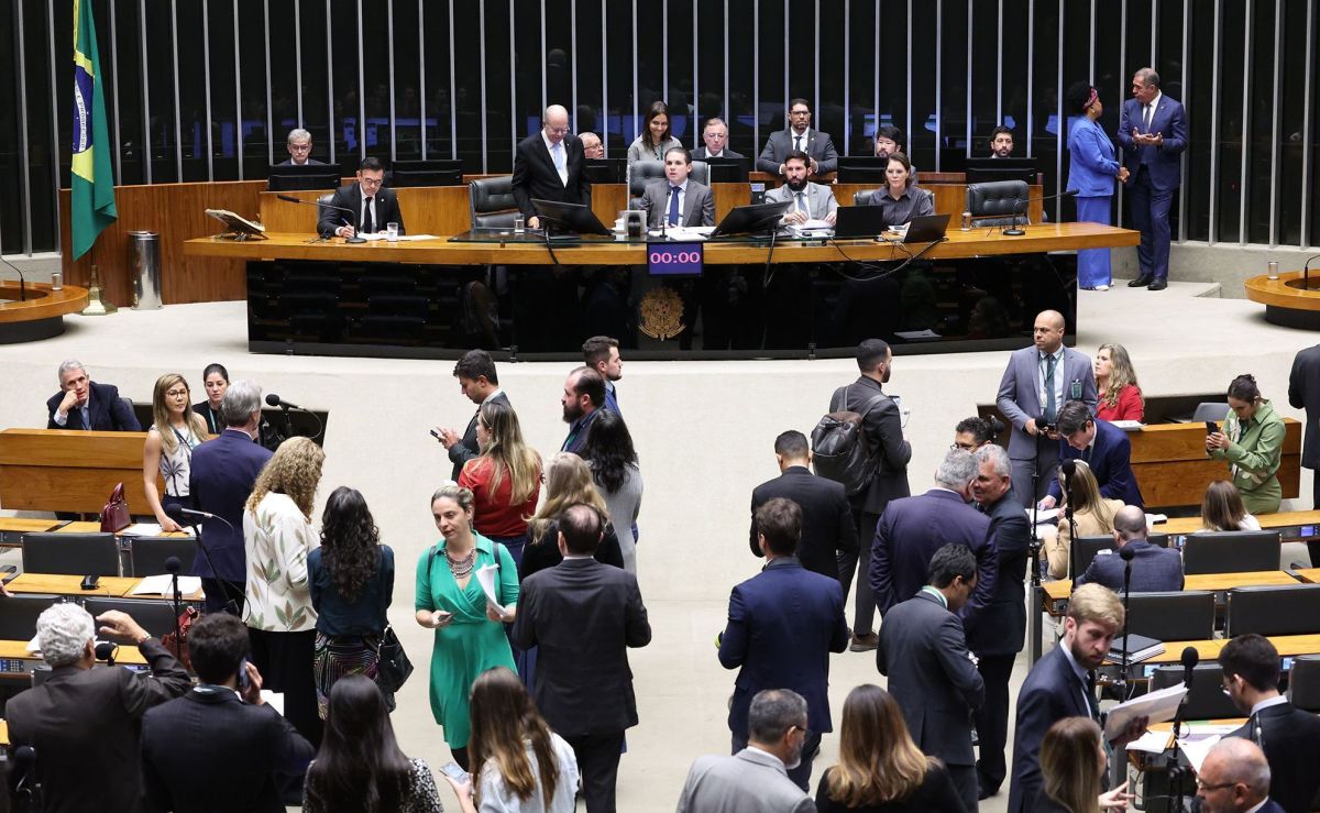 Gilmar Mendes cita “período de transição” e prevê novas regras para emendas