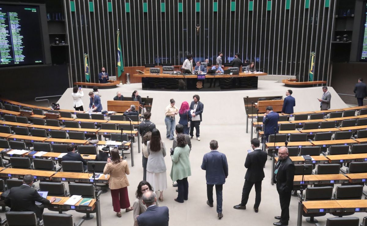 Brasil está entre países com menor participação de mulheres no Parlamento
