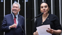 TSE bloqueia contas de ex-esposa de Bolsonaro