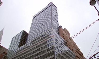 Columns in Manhattan high-rise buckle, prompting evacuations