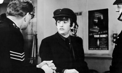 Ringo-Starr-01-cbede5a9bf2a49338e47e18e806e2139