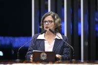 Vontade majoritária é votar PEC 6x1 como veio da Câmara, diz Teresa à CNN