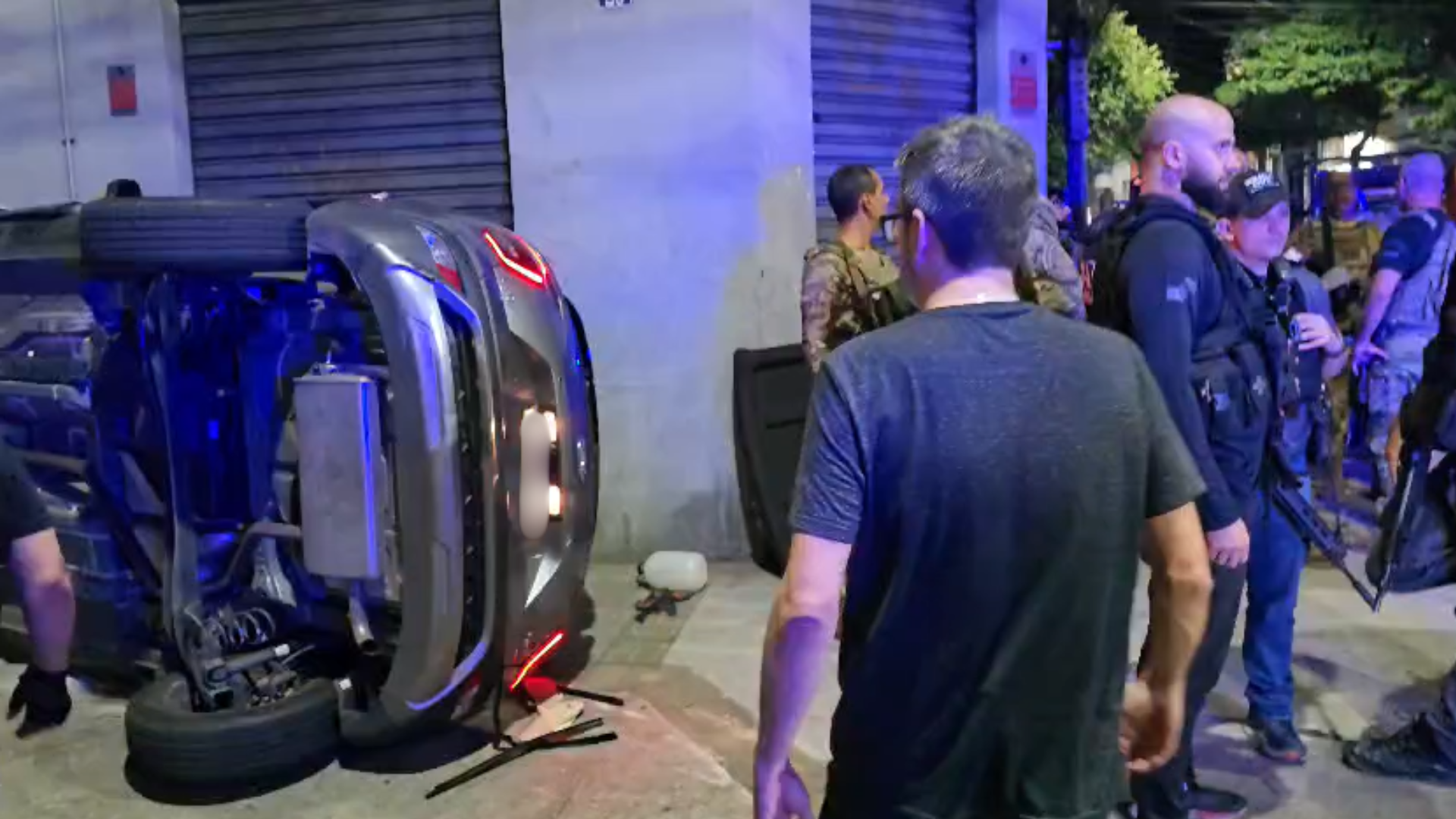 De acordo com as investigações, indivíduos ligados à região dos morros dos Prazeres e do Fallet circulavam em um veículo Hyundai Creta