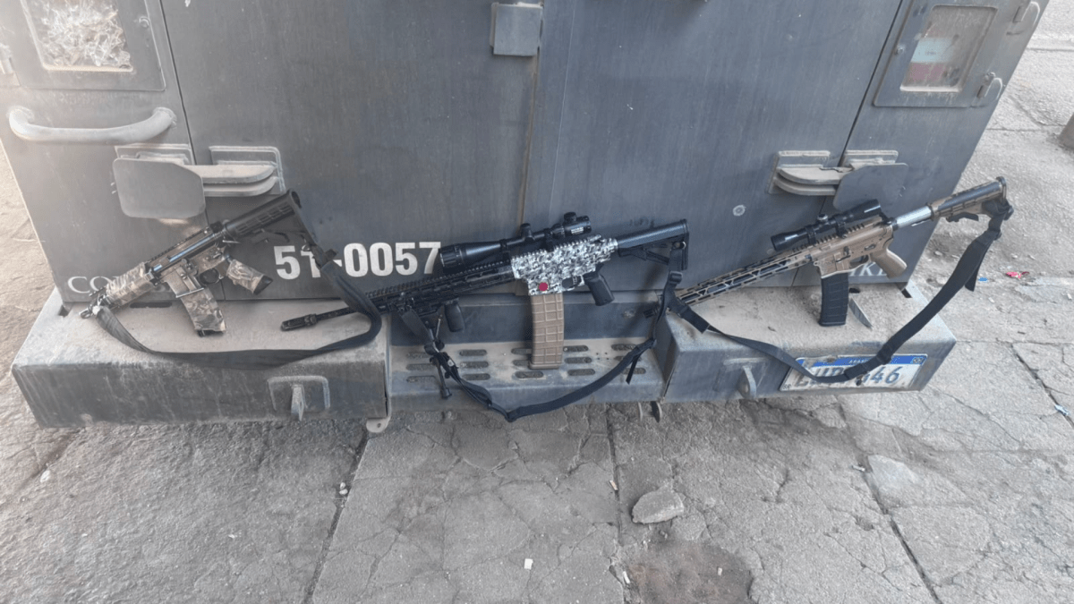 Bebê é salvo por policiais após engasgar no Rio de Janeiro