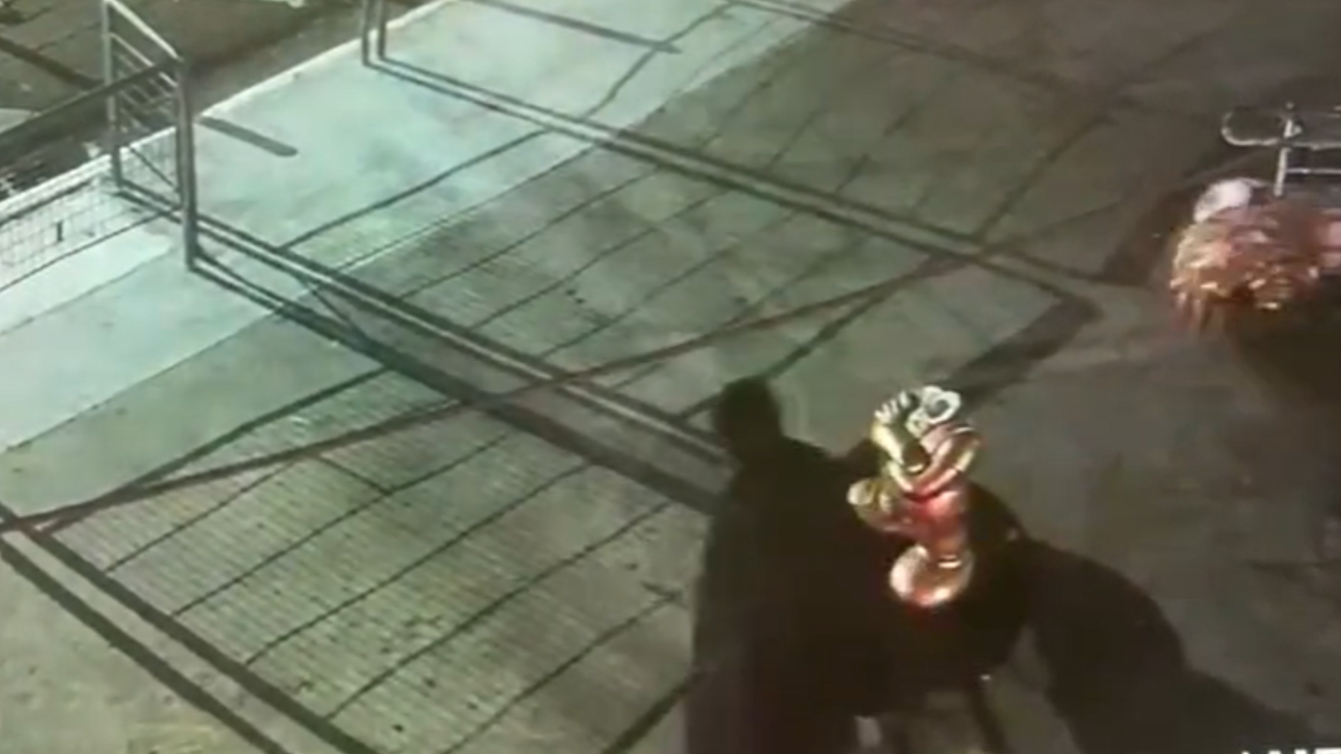 VANDALISMO ESTÁTUA MÔNICA