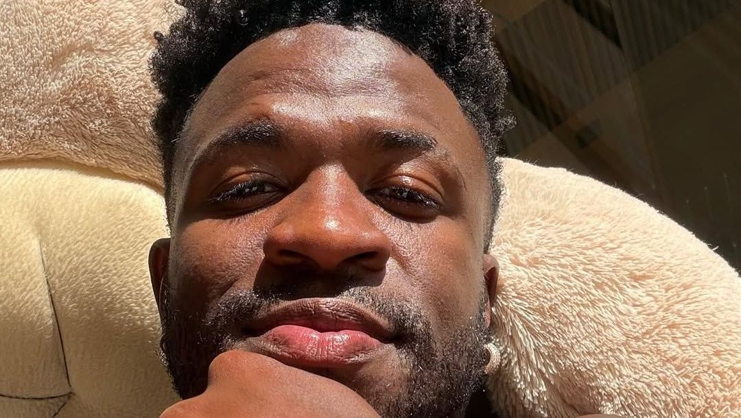 Vini Jr. reaparece nas redes após harmonização facial e mantém mistério
