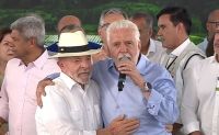 "Estamos firmes", diz Jaques com Lula após deixar liderança de governo