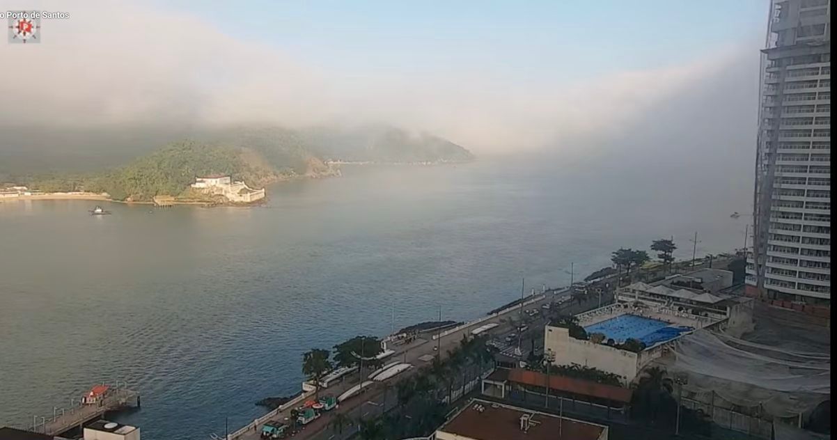 Nevoeiro que se iniciou na madrugada do dia 1° • Divulgação/Praticagem de SP