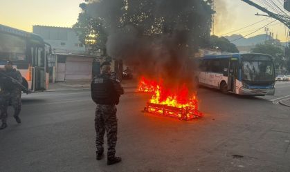 Barricada em chamas