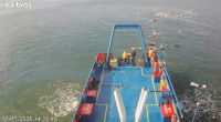 Vídeo registra resgate de passageiros após barco afundar no Paraná