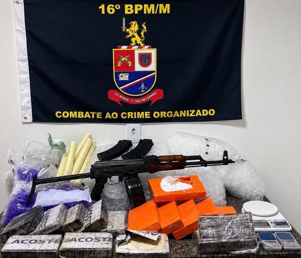 Fuzil AK-47 encontrado em prédio em Paraisópolis