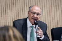 Alckmin: Reciprocidade virá na hora certa e apoiaremos afetados por tarifa