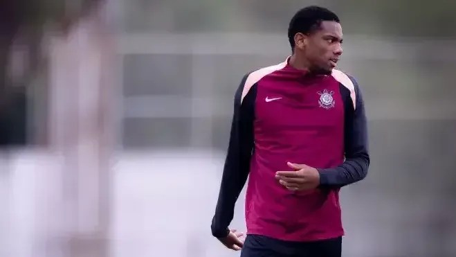 Besiktas tem interesse, e Corinthians pode vender Breno Bidon