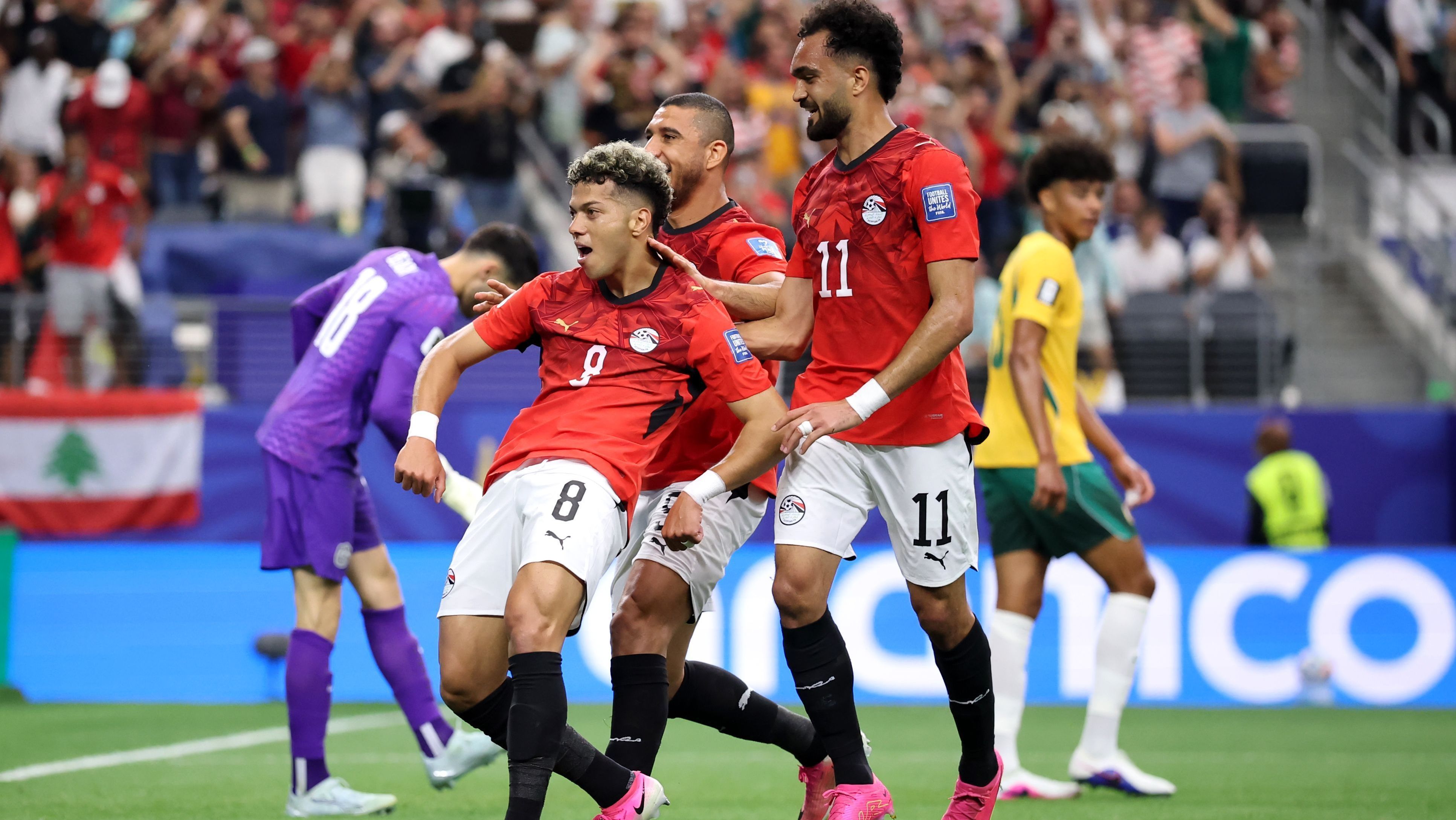 Ashour comemora gol contra a Austrália