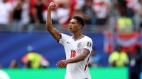 Bellingham marca e se torna terceiro maior artilheiro inglês em Copas
