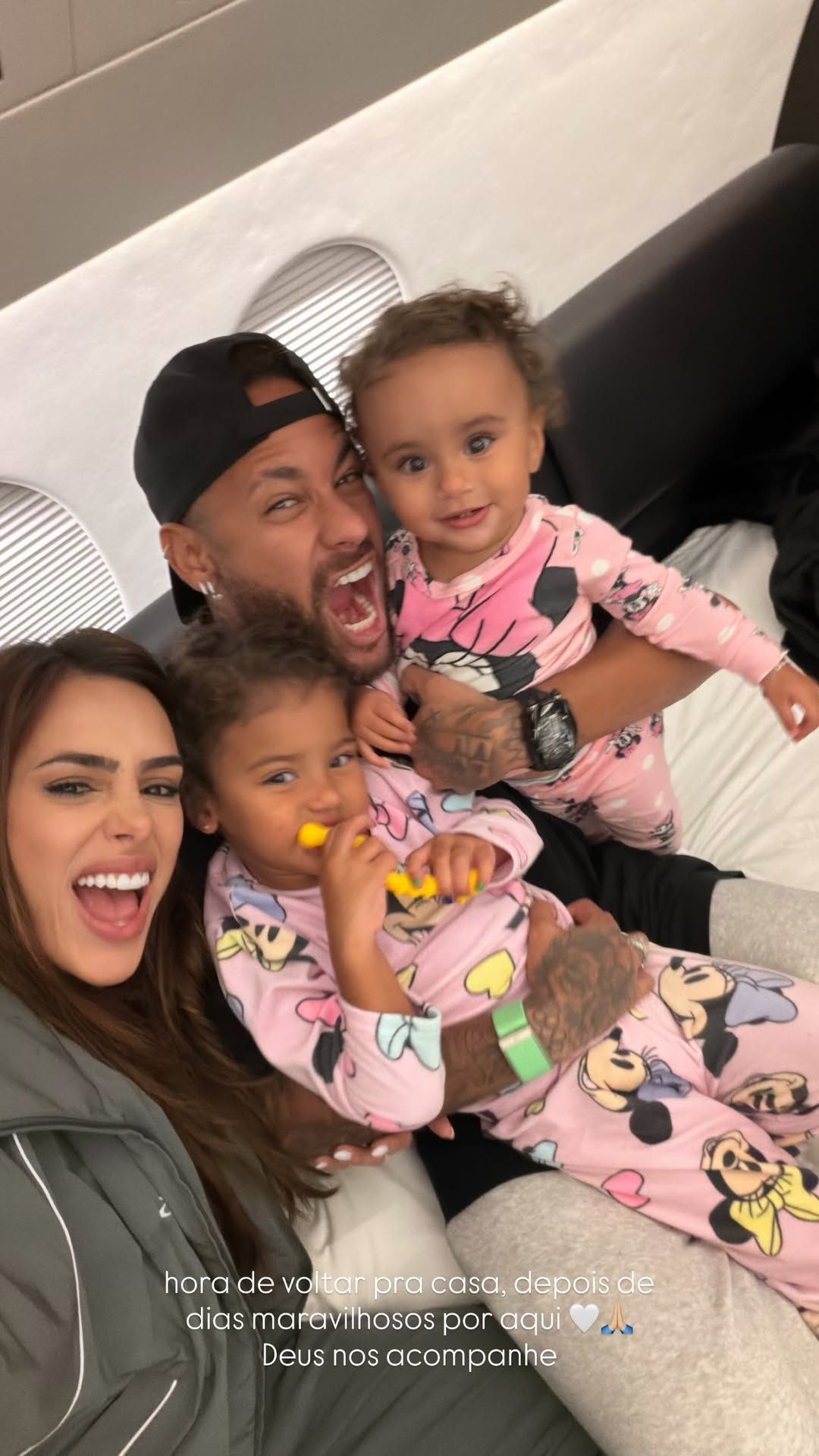 Bruna Biancardi volta ao Brasil com Neymar após derrota do Brasil na Copa • Instagram / Bruna Biancardi
