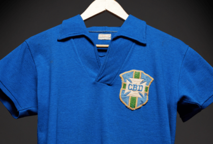 Camisa do Pelé da final da Copa de 1958 é leiloada por quase R$ 25 milhões