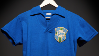Camisa do Pelé da final da Copa de 1958 é leiloada por quase R$ 25 milhões