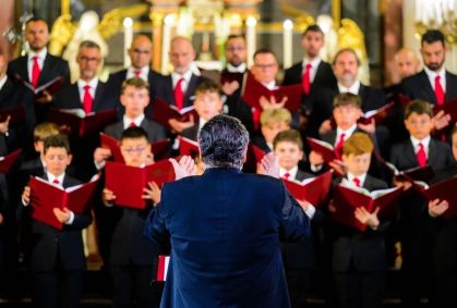 Coro da Capela Sistina faz turnê inédita pelo Brasil com concertos gratuito