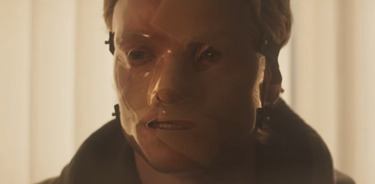 “Cara-de-Barro”: assista ao trailer oficial do novo filme de terror da DC