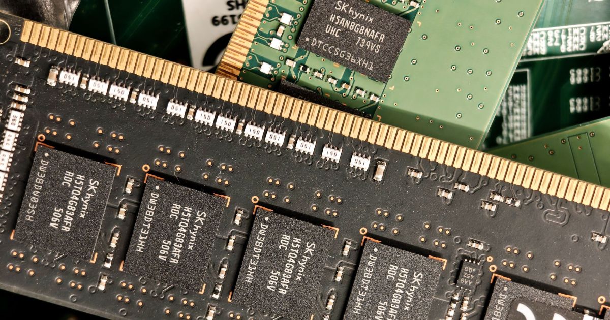 Crescimento da IA pode levar a crise de chips de memória; entenda