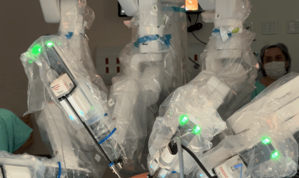 cirurgia feita a 2.700 km de distância