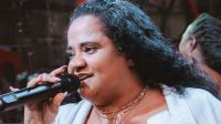 Morre sambista Débora Cruz, sobrinha de Arlindo Cruz, aos 45 anos