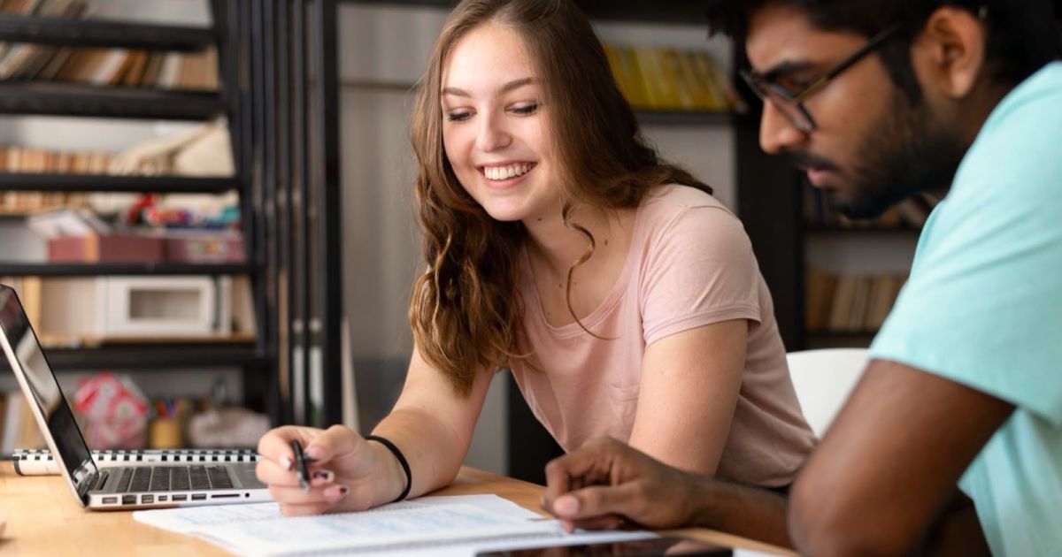 Educação financeira para jovens: estratégias para falar sobre dinheiro