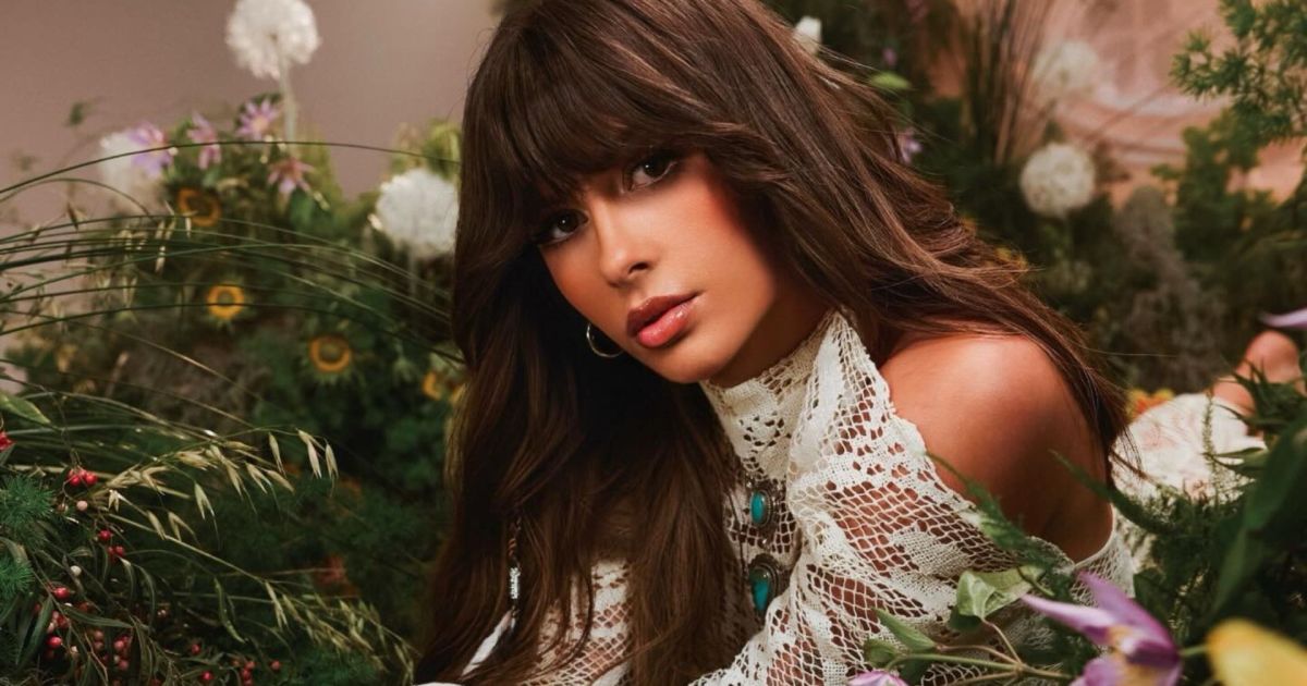Quem é Ella Langley, cantora que ultrapassou Mariah e Whitney nos EUA