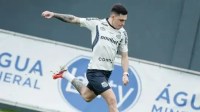 Santos encaminha renovação de contrato com Escobar até 2027