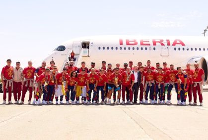 Espanha desembarca em Madri com a taça de campeã do mundo