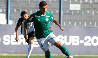 Imagem de destaque do post: VÍDEO: Palmeiras faz golaço do meio de campo contra o Corinthians no Sub-20