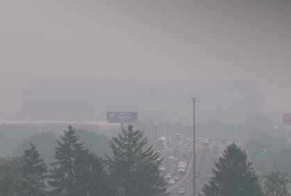 Fumaça de incêndios no Canadá encobre estádio da final da Copa do Mundo