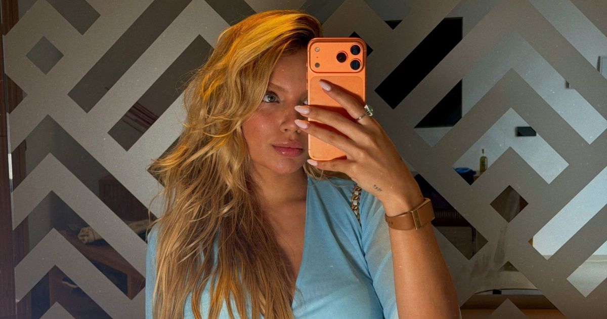 Gabriely Miranda exibe barriguinha de grávida em Ibiza; veja fotos