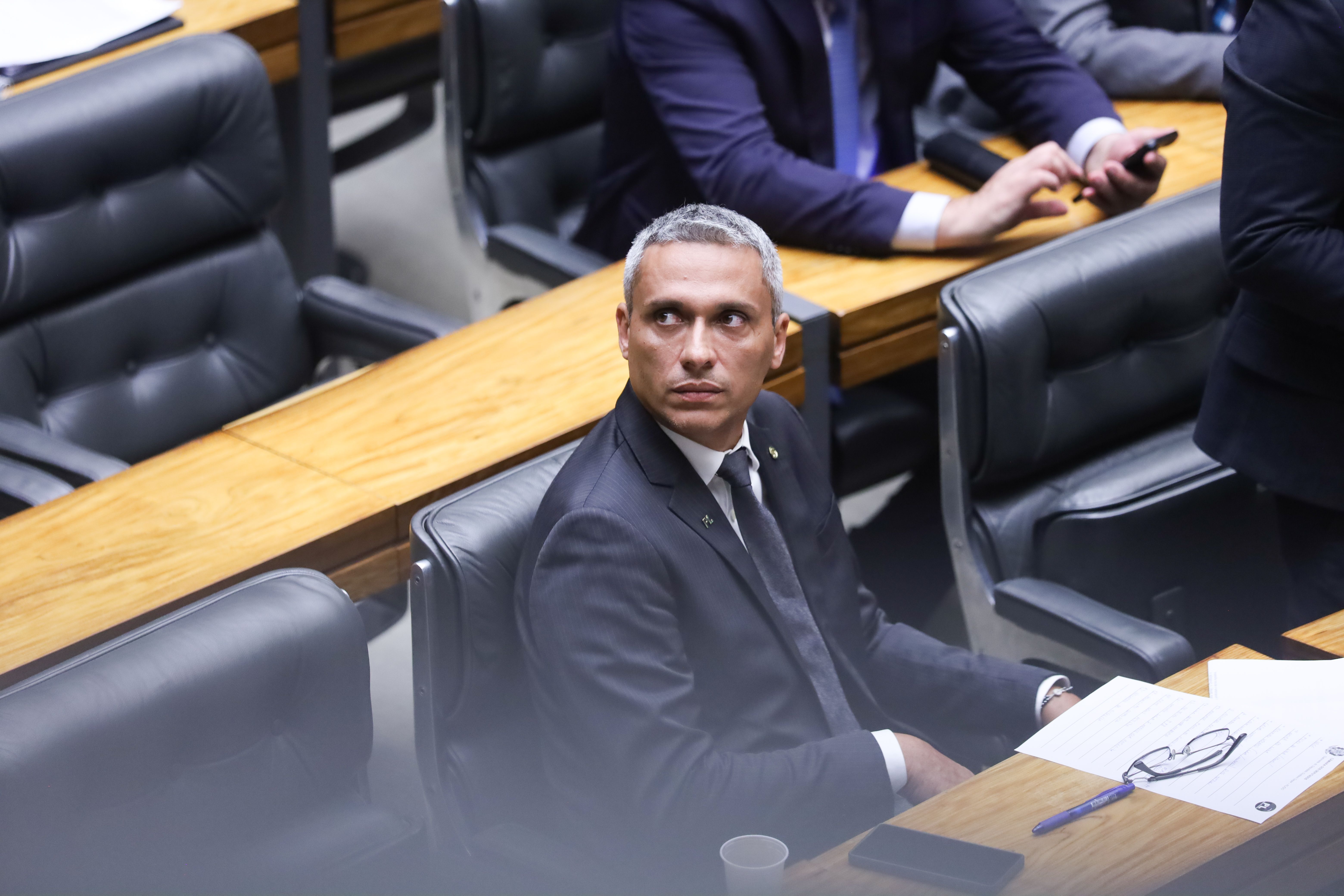 Gayer pede ao STF tese única sobre limites da imunidade parlamentar